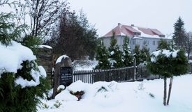 Ústav sociální péče v Měděnci (snímek z roku 2009).