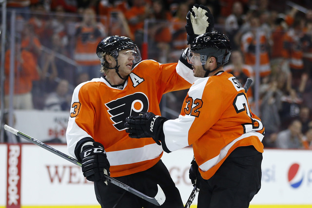 Jakub Voráček v NHL září. 