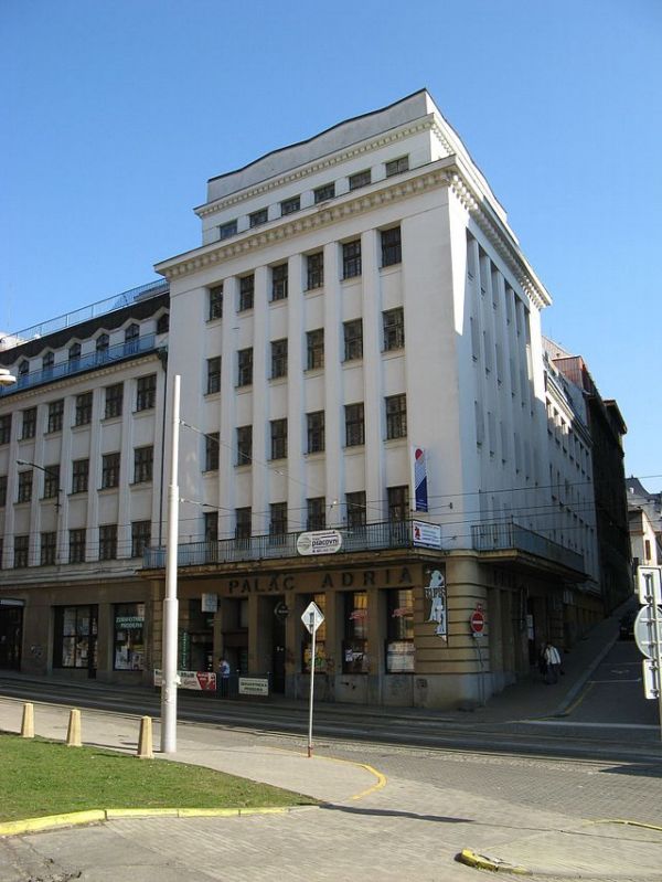 Palác Adria.