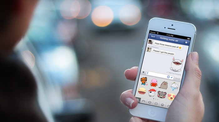 I přes silnou kritiku využívá Facebook Messenger půl miliardy uživatelů.