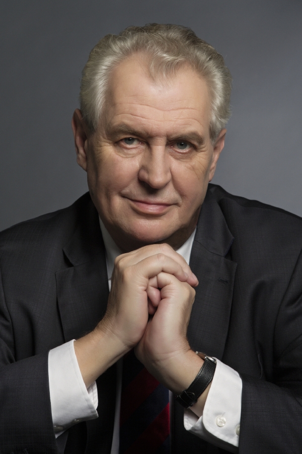 Oficiální prezidentský portrét Miloše Zemana.