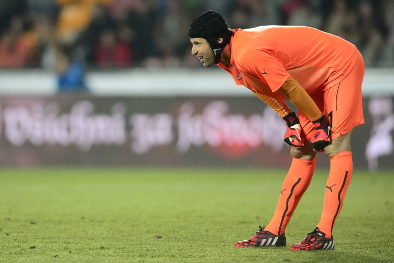 Brankář reprezentace a Chelsea Petr Čech.