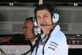 Šéf Mercedesu Toto Wolff.