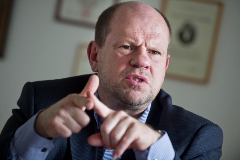Bývalý šéf Hospodářské komory ČR Petr Kužel byl zproštěn obžaloby. Bývalý šéf Hospodářské komory ČR Petr Kužel byl zproštěn obžaloby.