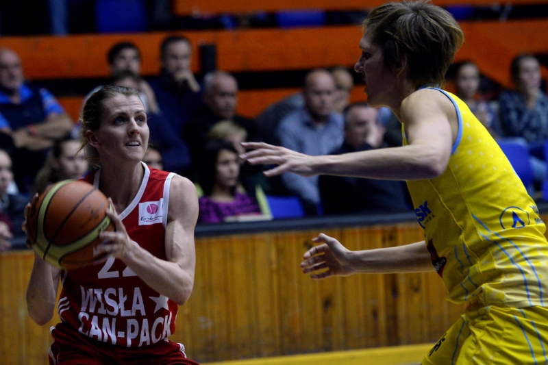 Jana Veselá (vpravo).