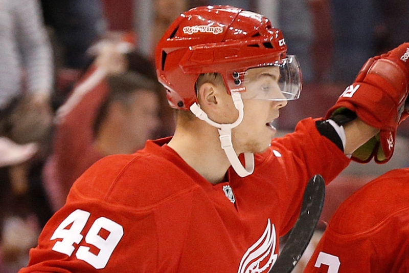 Hokejový útočník Andrej Nestrašil opouští kádr Detroitu a má se vrátit na farmu do Grand Rapids do nižší AHL, kde působil v minulých sezonách. Hokejový útočník Andrej Nestrašil opouští kádr Detroitu a má se vrátit na farmu do Grand Rapids do nižší AHL, kde působil v minulých sezonách.