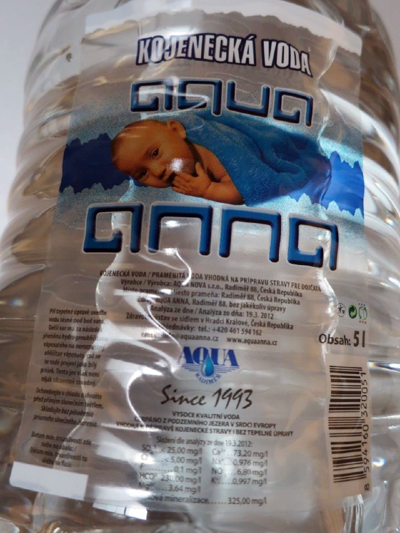 Kojenecká voda Aqua Anna. Kojenecká voda Aqua Anna.
