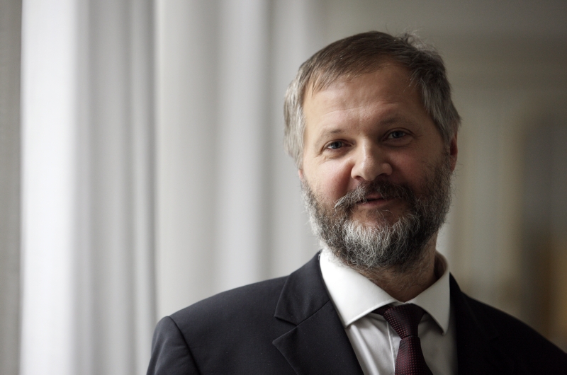 Čerstvě zvolený senátor a emeritní rektor Univerzity Karlovy Václav Hampl.