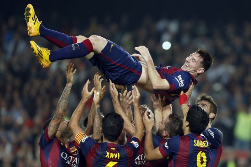 Lionl Messi je spoluhráči vynášen do nebe.