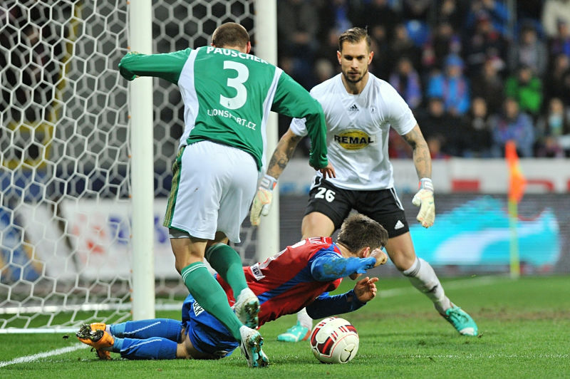 Václav Pilař odmítl, že by v utkání s Bohemians nasimuloval penaltu. Václav Pilař odmítl, že by v utkání s Bohemians nasimuloval penaltu.