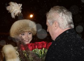 Český prezident při příletu do hlavního města Kazachstánu Astany.