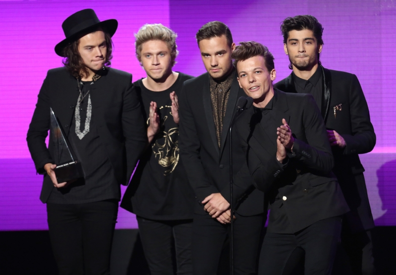 Skupina One Direction na předávání ceny.