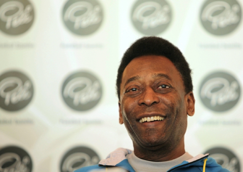 Fotbalista Pelé (na snímku z roku 2010). Fotbalista Pelé (na snímku z roku 2010).