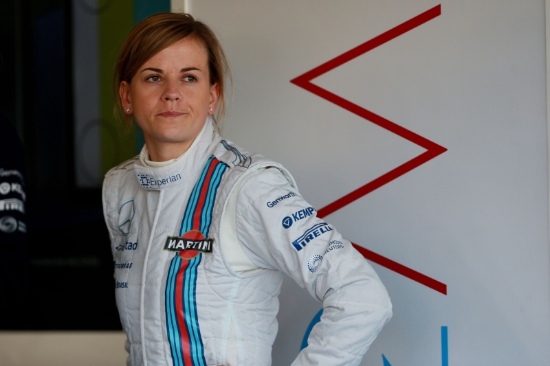 Susie Wolffová se posunula v týmu formule 1 Williams do role oficiální testovací pilotky. Susie Wolffová se posunula v týmu formule 1 Williams do role oficiální testovací pilotky.
