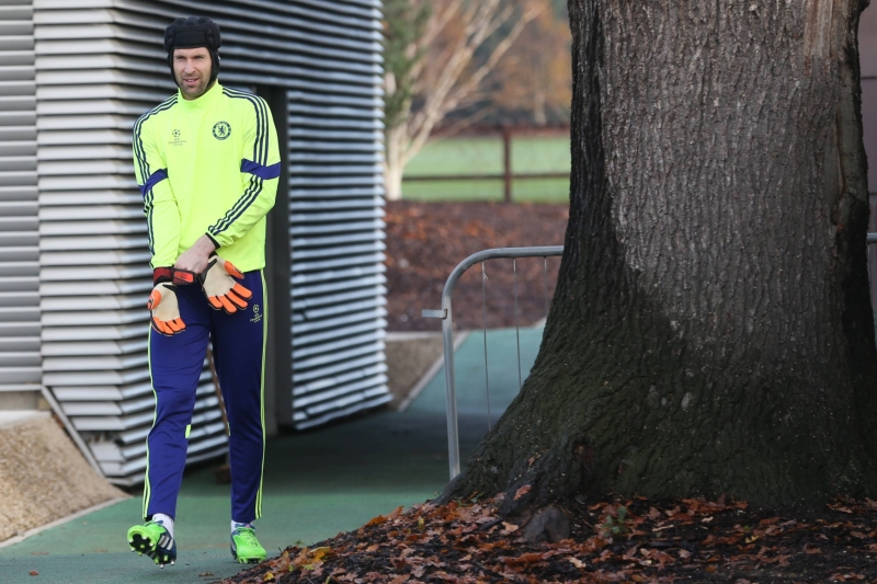 Odejde Petr Čech v zimě z londýnské Chelsea?