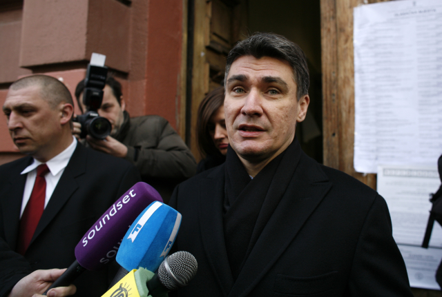 Zoran Milanović je nespokojený s reakcemi vlády v Bělehradě na propuštění četnického vůdce Vojislava Šešelje.
