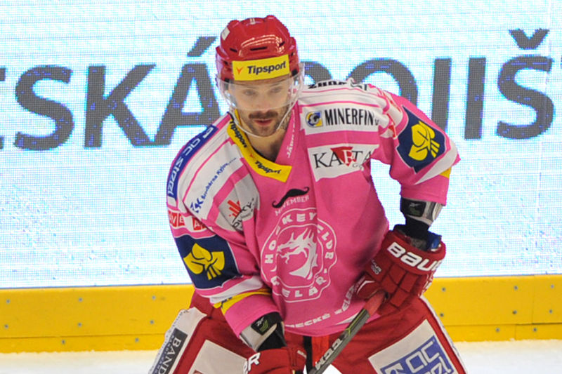 Třinecký Jakub Klepiš má z tří zápasů na kontě osm kanadských bodů.