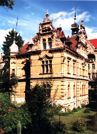 Briessova vila v září 1999.