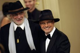 Skladatelská dvojice Petr Hapka (vlevo) a Michal Horáček.