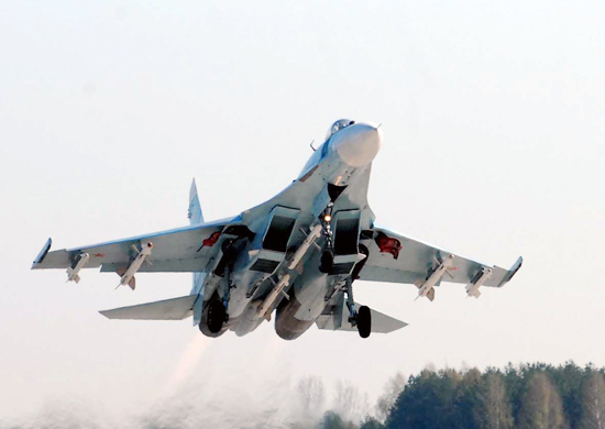 Ruská stíhačka Su-27. Ruská stíhačka Su-27.