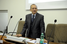 Senátor Jaroslav Kubera.