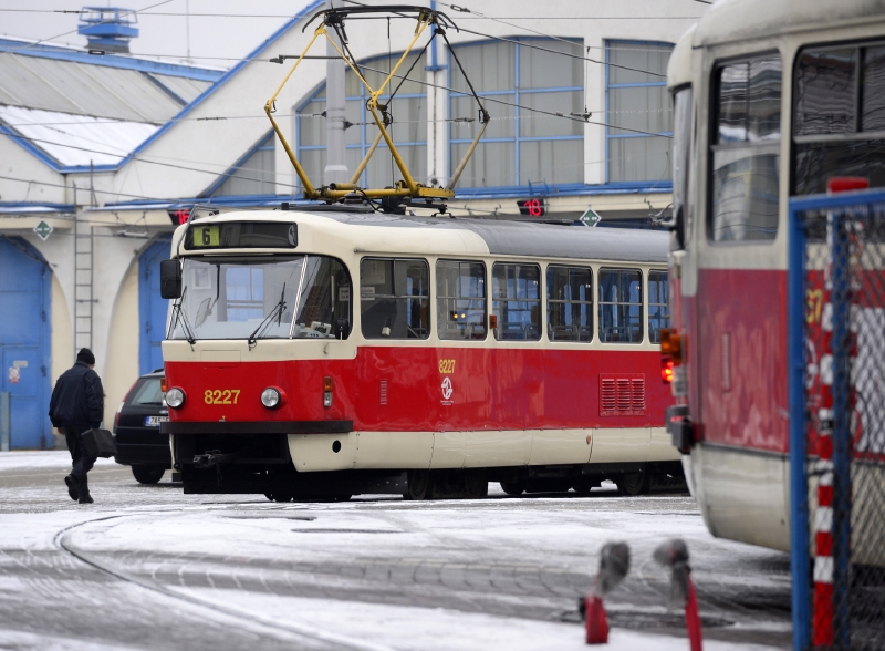 Odstavené tramvaje v pankrácké vozovně.