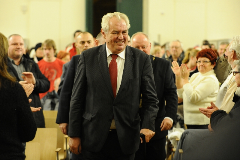 Prezident přivítá prezidenty z Visegrádské čtyřky, Rakouska a Slovinska (ilustrační foto). Prezident přivítá prezidenty z Visegrádské čtyřky, Rakouska a Slovinska (ilustrační foto).