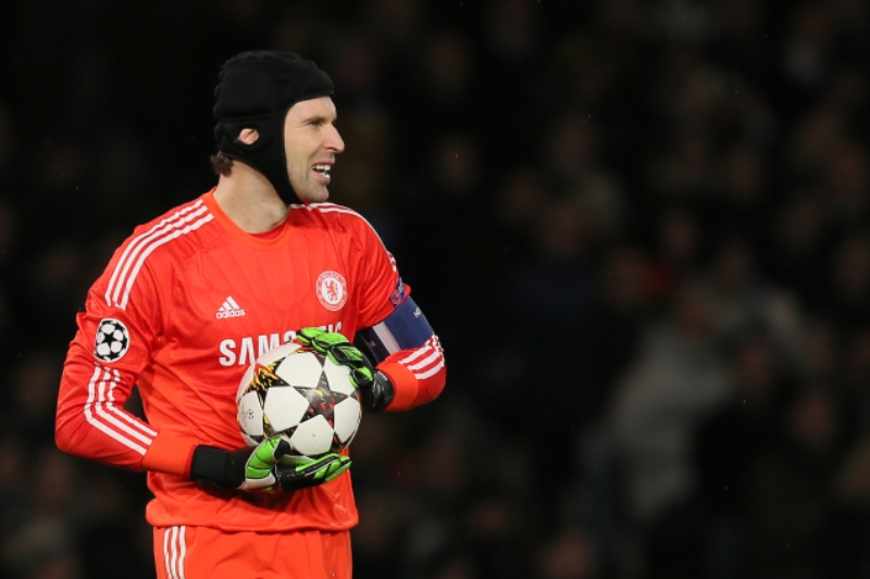 Petr Čech oslavil návrat do branky Chelsea.
