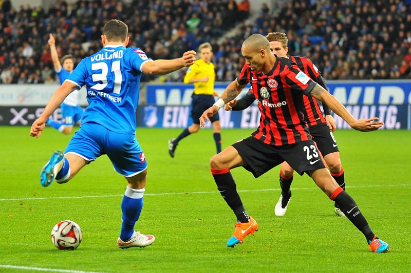 Frankfurt se na Hoffenheim dvakrát dotáhl, k vítězství to ale nestačilo.