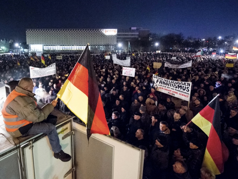 Protiislámská demonstrace svolané hnutím Vlastenečtí Evropané proti islamizaci Západu (Pegida).