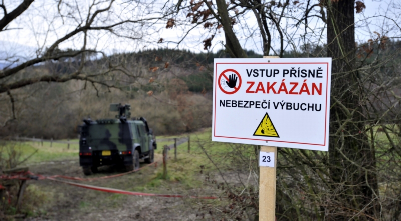 Odvoz munice ze skladů u Vrbětic na Zlínsku začne později, než se očekávalo. 