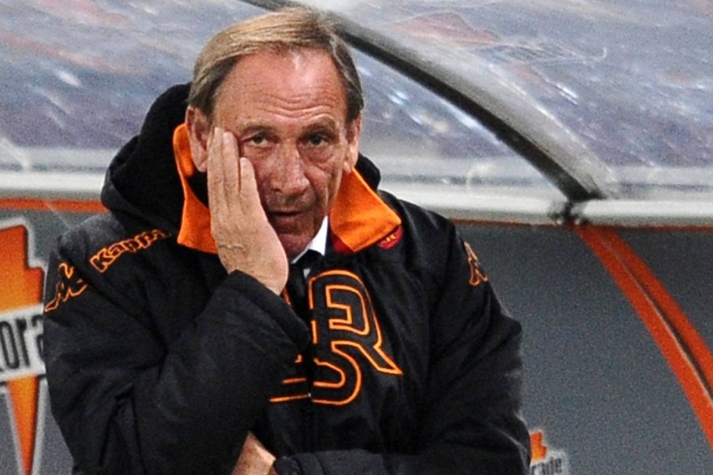 Fotbalový trenér Zdeněk Zeman skončil na lavičce Cagliari. Fotbalový trenér Zdeněk Zeman skončil na lavičce Cagliari.