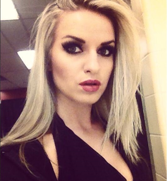 Gábina Gunčíková je mladá, krásná a ještě k tomu talentovaná. Gábina Gunčíková je mladá, krásná a ještě k tomu talentovaná.