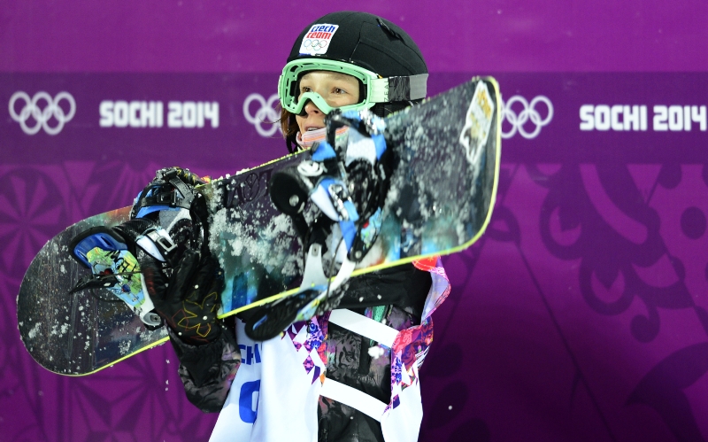 Začátkem prosince se Šárka Pančochová poprvé od letní operace kolena svezla na snowboardu. Začátkem prosince se Šárka Pančochová poprvé od letní operace kolena svezla na snowboardu.
