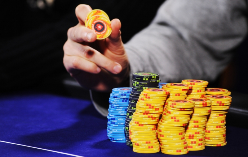 Pokerové žetony.