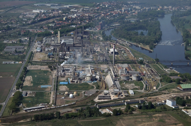 Lovochemie, největší česká továrna na hnojiva, v severočeských Lovosicích.