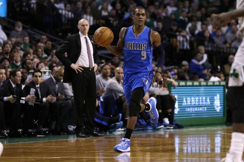 Basketbalista Rondo z Dallasu.