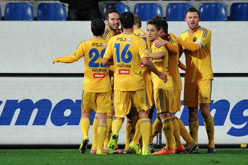 Jihlava posílila triem fotbalistů.