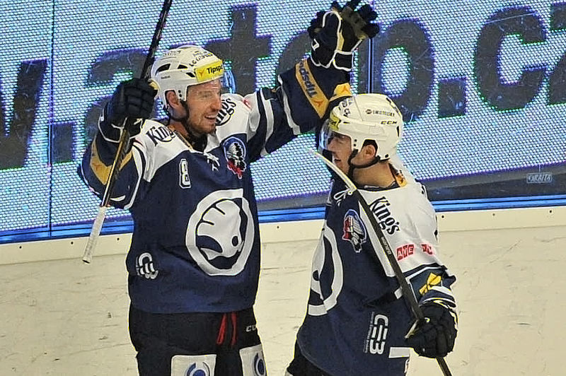 Dominik Simon (vpravo) a Branislav Kubka se radují z gólu. Dominik Simon (vpravo) a Branislav Kubka se radují z gólu.