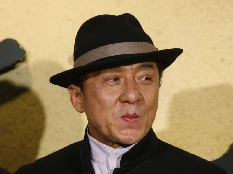 Jackie Chan má problémy se synem. Jackie Chan má problémy se synem.