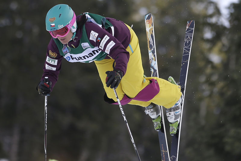 Nikola Sudová skončila na Světovém poháru v Deer Valley v paralelní jízdě v boulích desátá. Nikola Sudová skončila na Světovém poháru v Deer Valley v paralelní jízdě v boulích desátá.