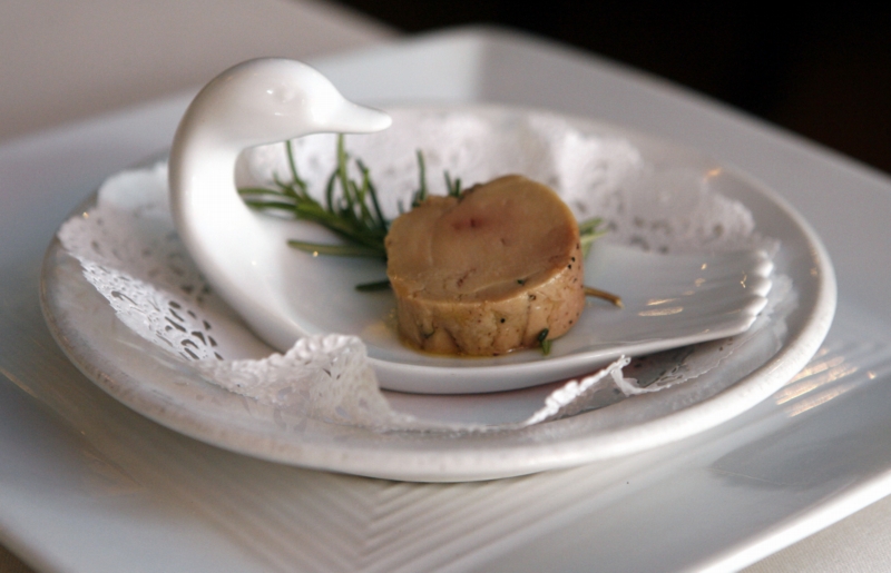 V některých zemích je způsob výroby i konzumace fois gras chráněn jako národní kulturní památka (ilustrační foto).