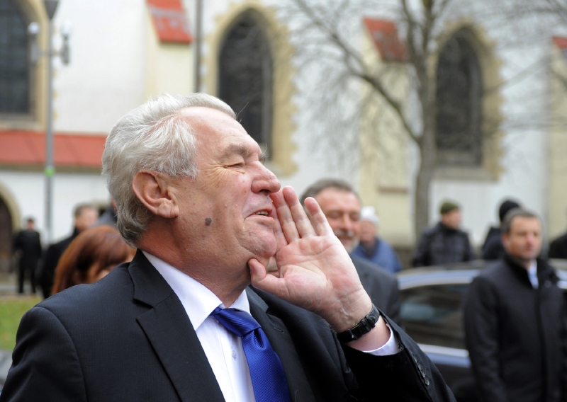 Prezident Zeman zahájil třídenní návštěvu v Pardubickém kraji.
