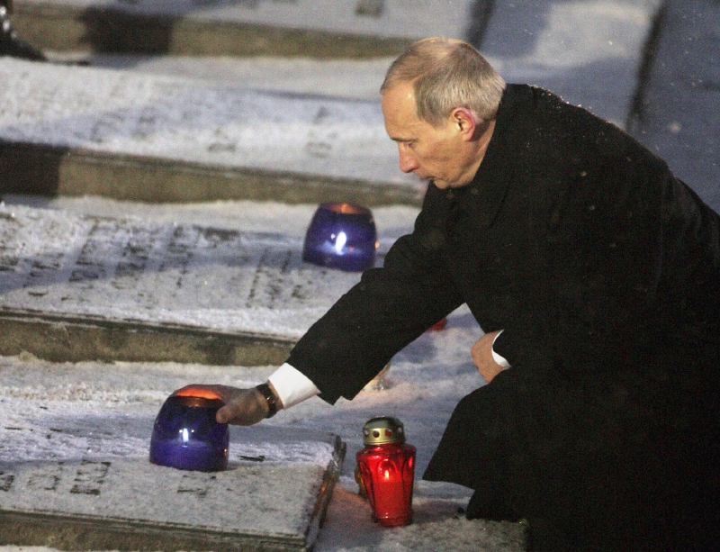Putin v Osvětimi roku 2005.