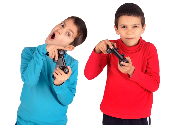 Jeden rudý tankista, druhý německý fašista.