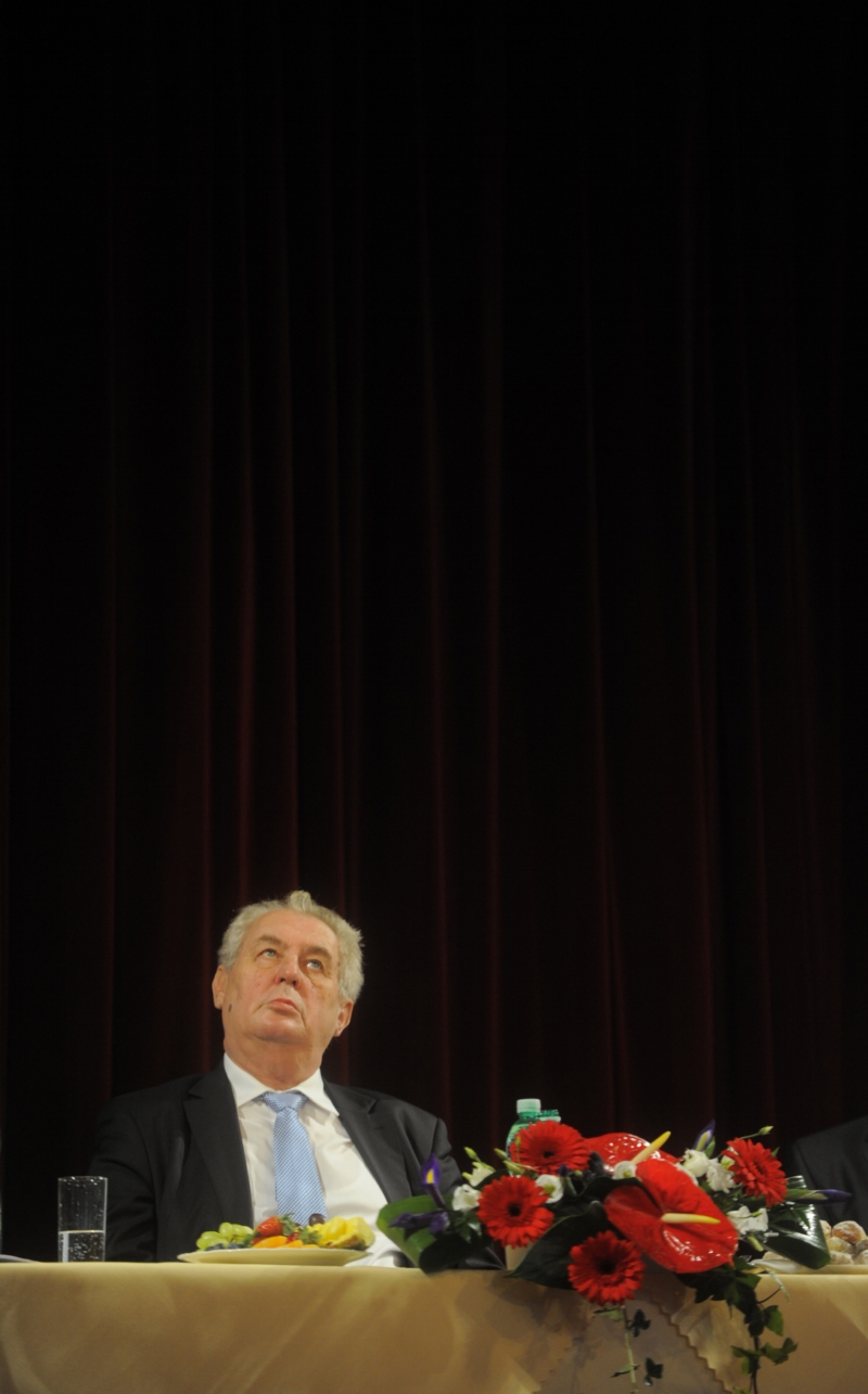 Miloš Zeman by měl své výroky více promýšlet.