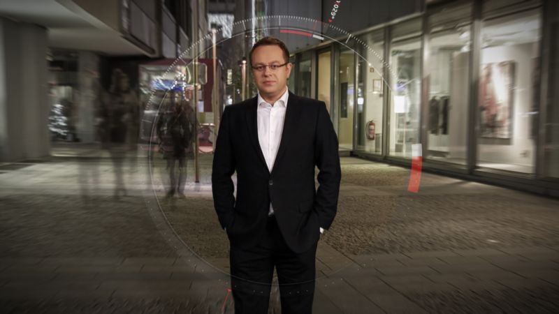 Nový pořad Václava Moravce navazuje na jeho dlouholetou zkušenost s politickými debatami a volebních speciálů.