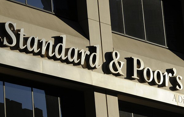 S&P zaplatí dvě miliardy kvůli obviněním týkajícím se ratingů.
