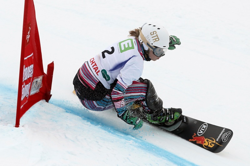 Snowboardistka Ester Ledecká nezíská na mistrovství světa v Rakousku po zlatu ve slalomu další medaili. Česká hvězda v paralelním obřím slalomu vypadla po chybě ve čtvrtfinále a skončí pátá. Snowboardistka Ester Ledecká nezíská na mistrovství světa v Rakousku po zlatu ve slalomu další medaili. Česká hvězda v paralelním obřím slalomu vypadla po chybě ve čtvrtfinále a skončí pátá.