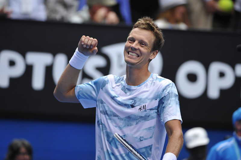 Tomáš Berdych si poradil s Rafaelem Nadalem a čeká ho semifinále. Tomáš Berdych si poradil s Rafaelem Nadalem a čeká ho semifinále.